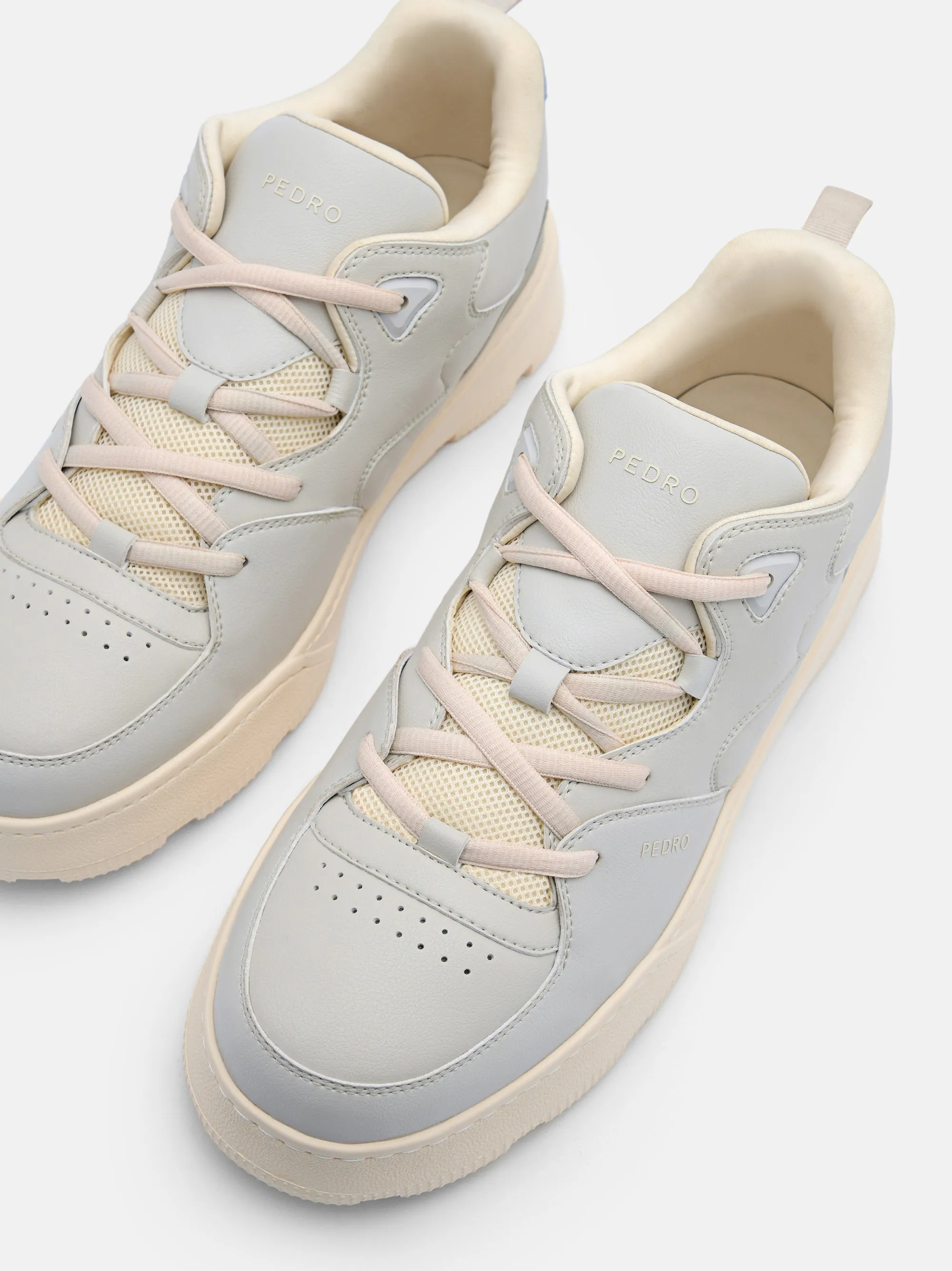 Arc Sneakers