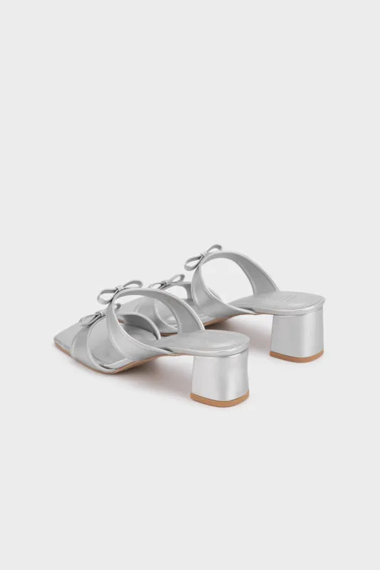 BOW HEEL SLIDE