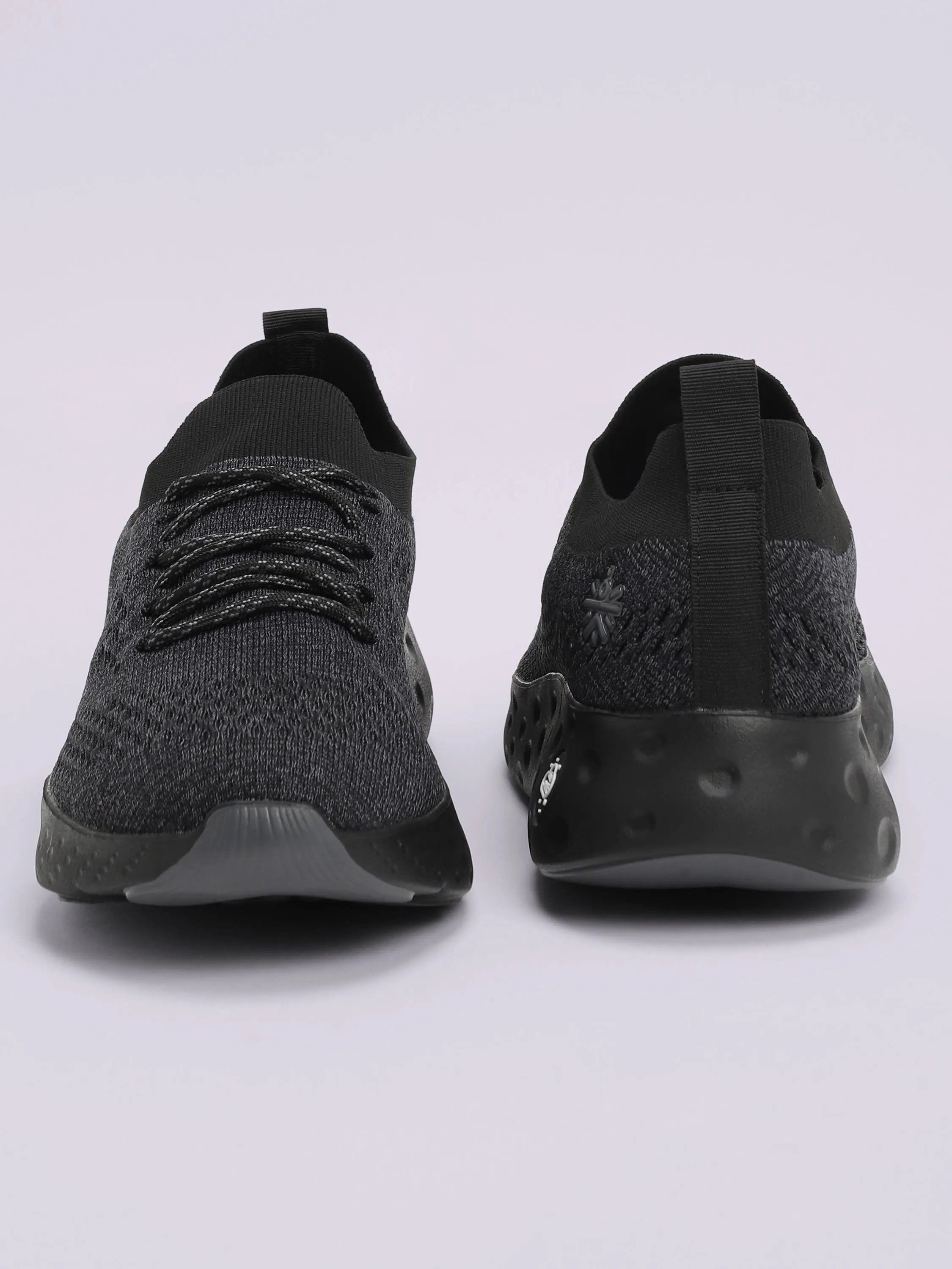 EZ  Plush Men's Walking Shoes - Black/Grey