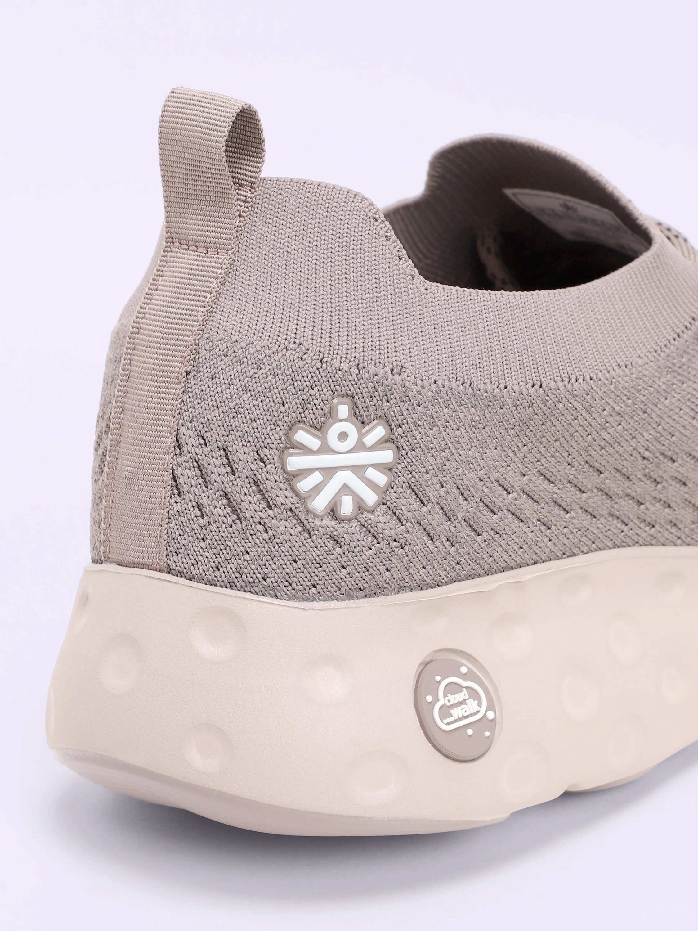 EZ  Plush Men's Walking Shoes - Pinkish Grey
