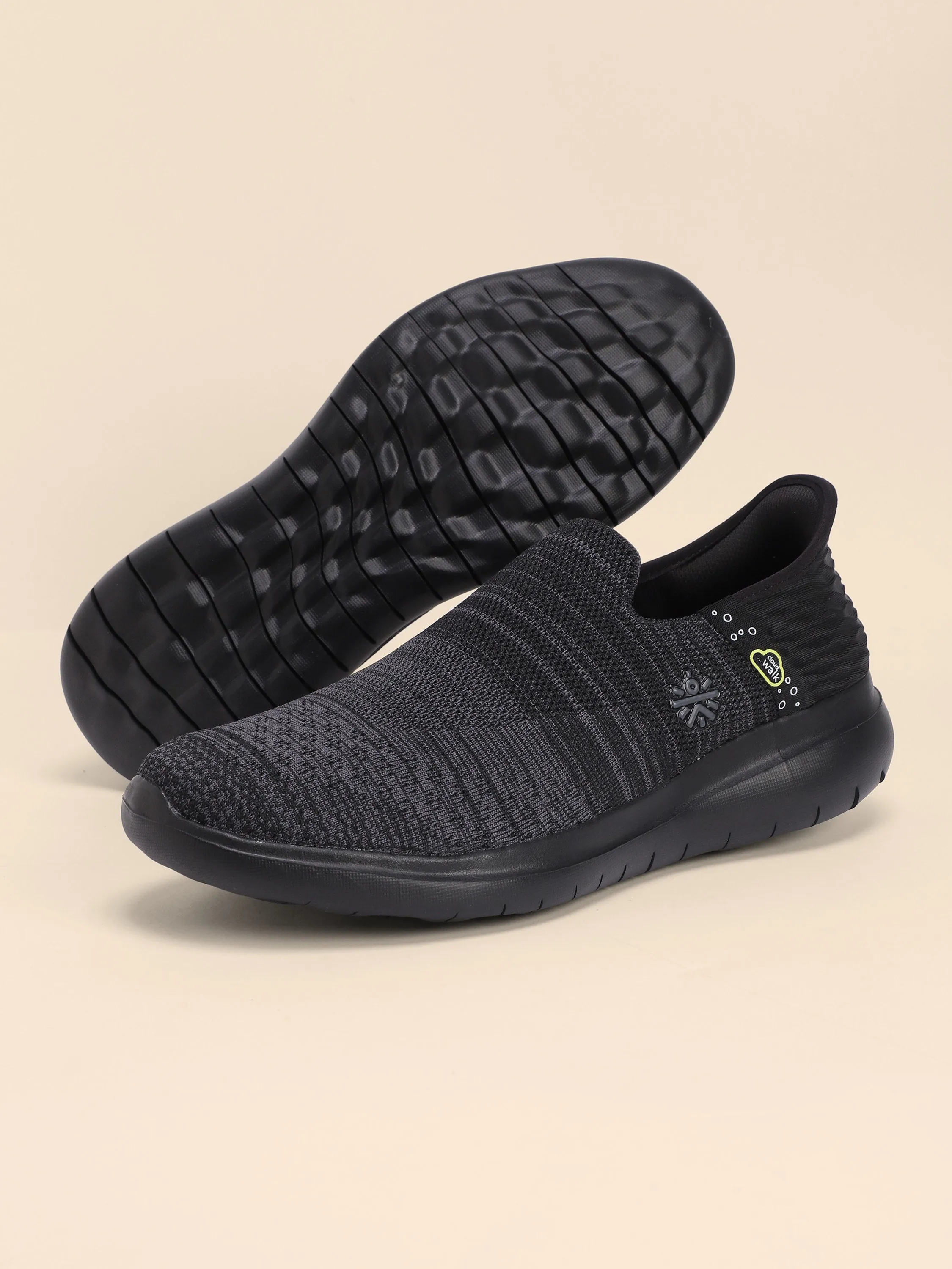 EZ  Walk Men's Walking Shoes - Black/Grey