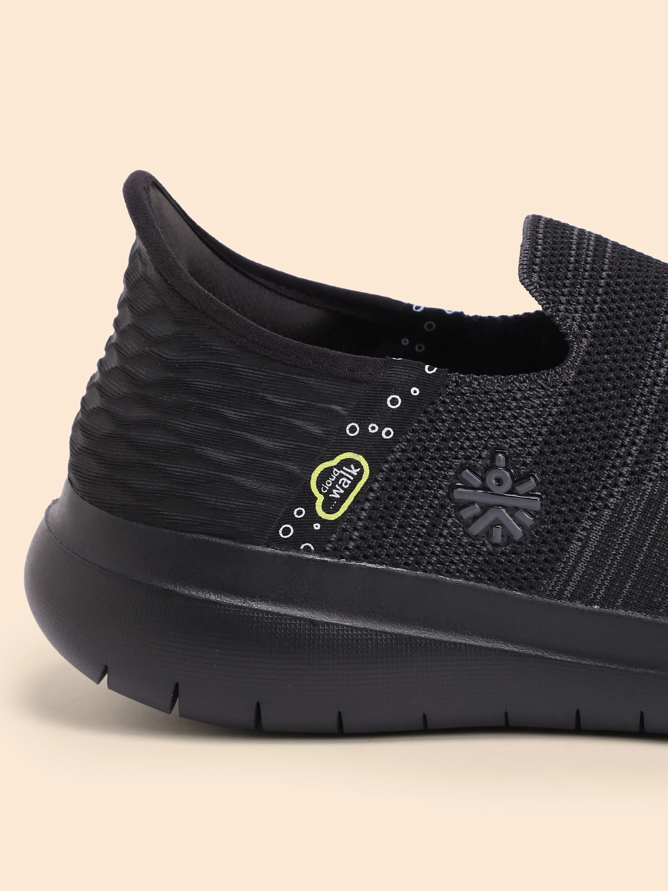 EZ  Walk Men's Walking Shoes - Black/Grey