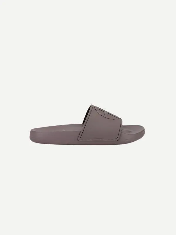 Isla Slides in Iron