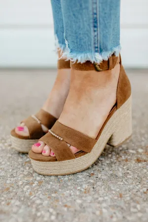 Lynn Wedges-Camel
