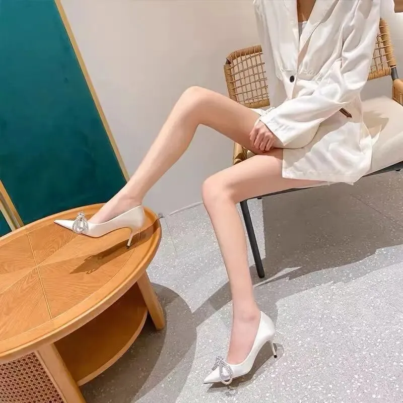 Sweet Rhinestone Bow Knot Pump Heels
