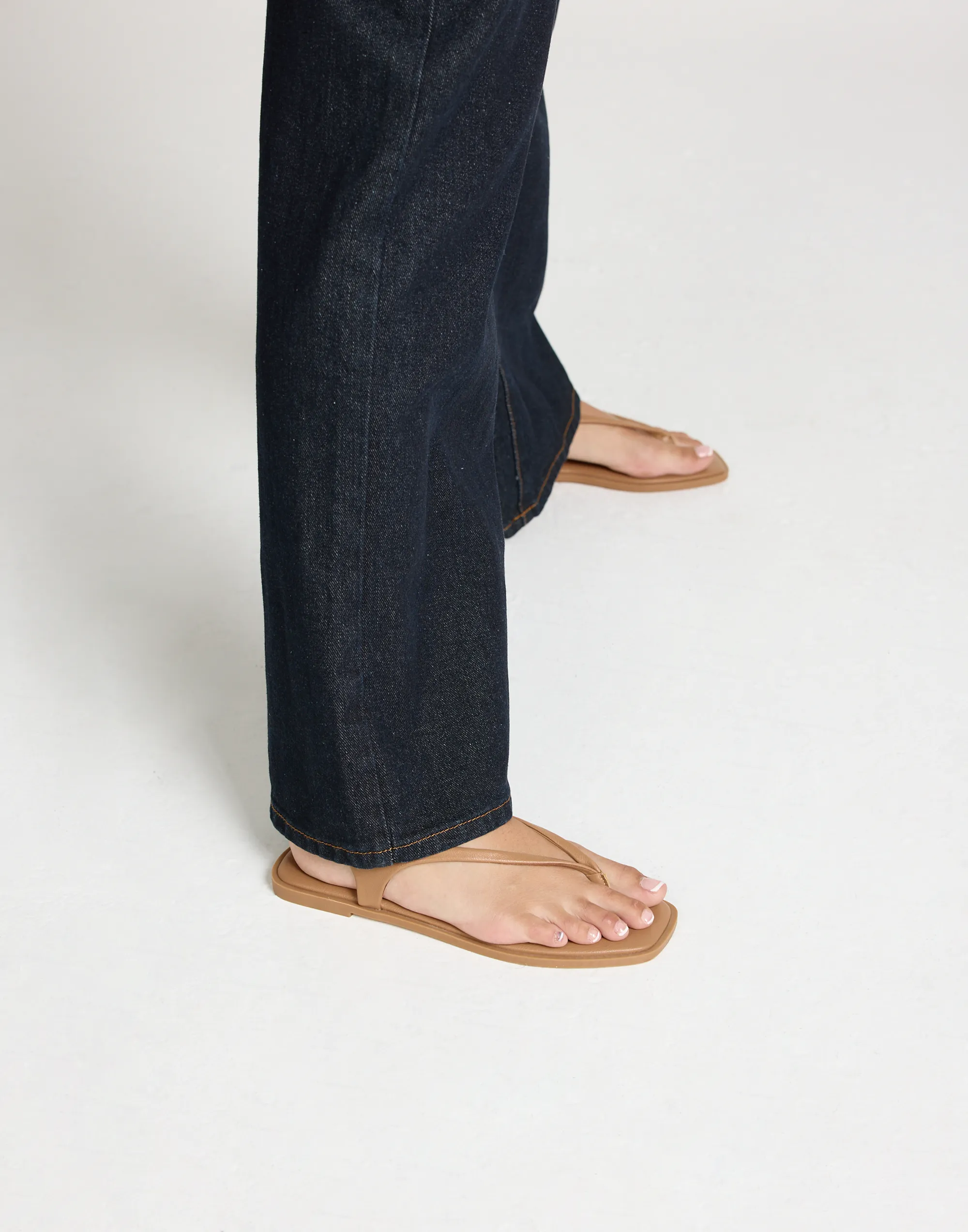 Yaelle Sandals (Teak) - By Billini